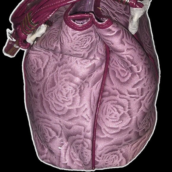 L and D Handbags - L and D statement tote bag